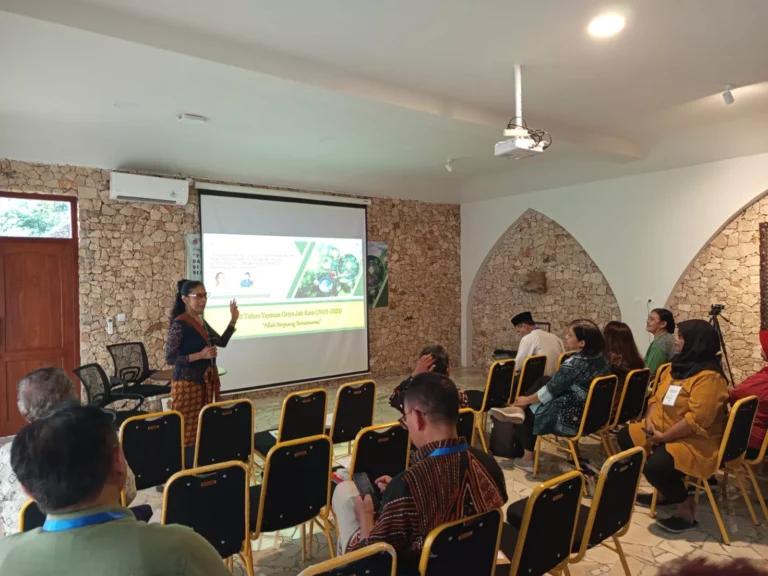 Presentasi Ibu Farsijana